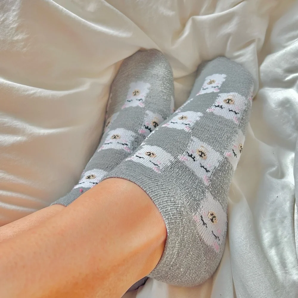 Cute Gray Llama Socks - Picture 4 of 5